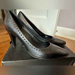 Brand new Black Leather Ecco Pumps / Size 40